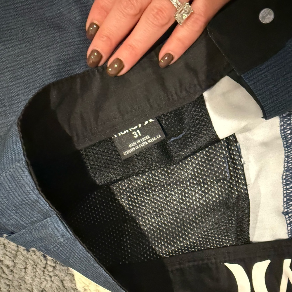 Hurley Pinstriped Golf Shorts - Picture 3 of 6
